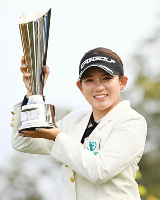 JLPGA / 女子プロゴルフ 吉本ひかる 選手